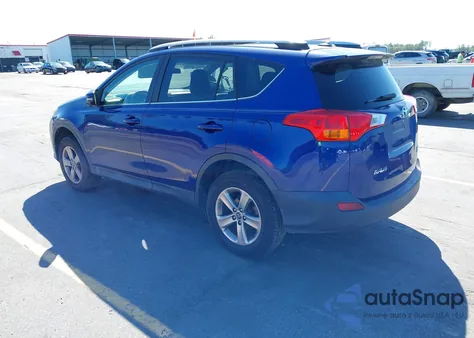 2015 Toyota Rav4 Xle z USA, uszkodzony, nr VIN 2T3RFREV9FW246645